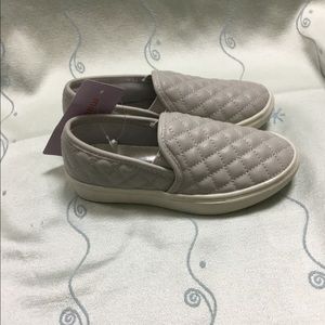 Madden Girl JECNTRCQ fashion sneaker